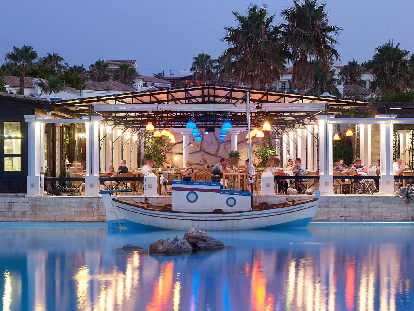 Mitsis Royal Mare Hotel Hersonissos  Exterior photo